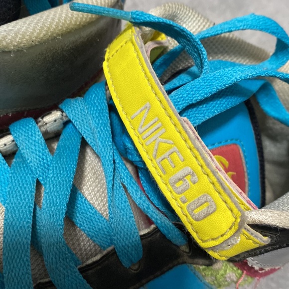 Size 8 Nike 6.0 yellow swish, blue green, red gray - Picture 2 of 6